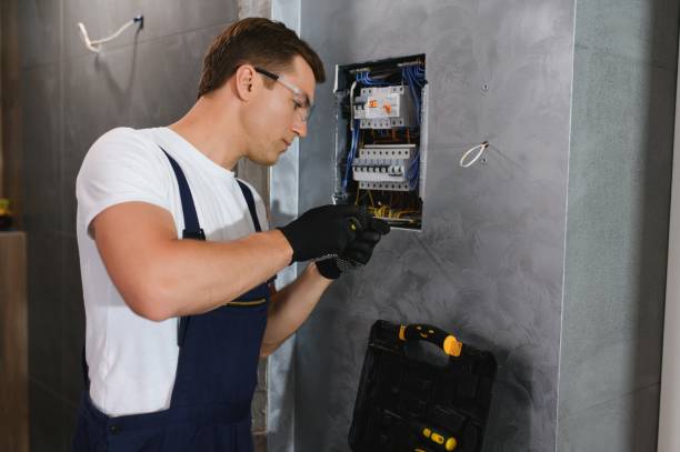 Best Emergency Electrical Repair  in Hurlburt Field, FL